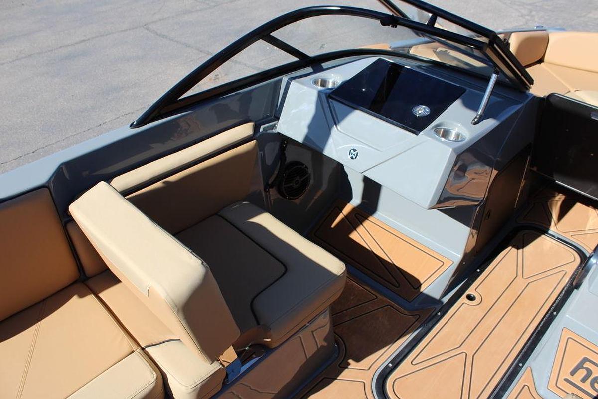 2025 Heyday Wake Boats WTSURF