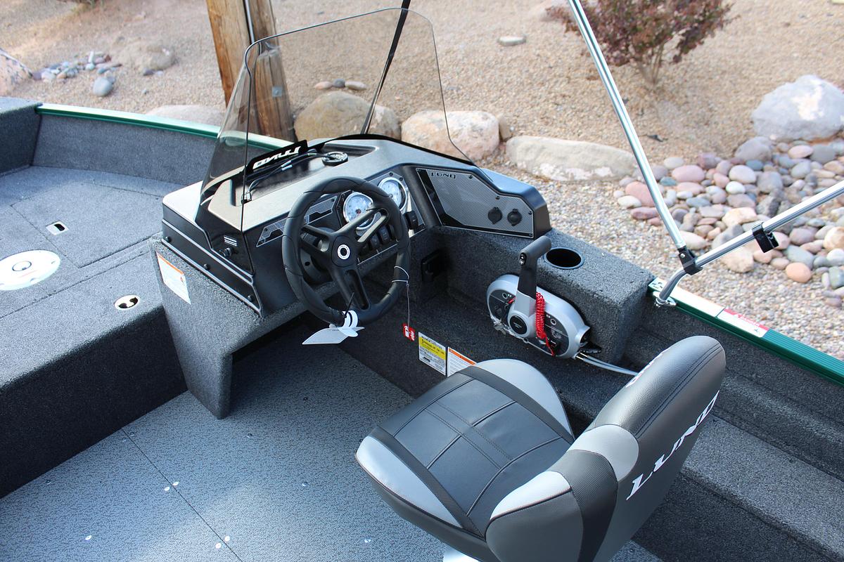 2026 Lund 1650 Angler SS