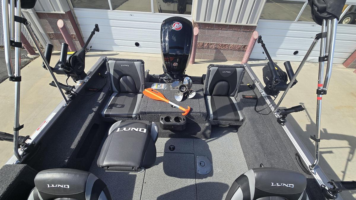 Used 2025 Lund 1775 Impact XS Sport
