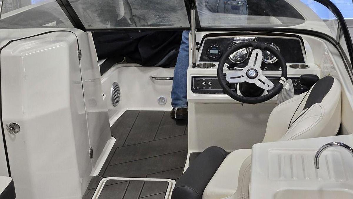2023 Bayliner DX2200