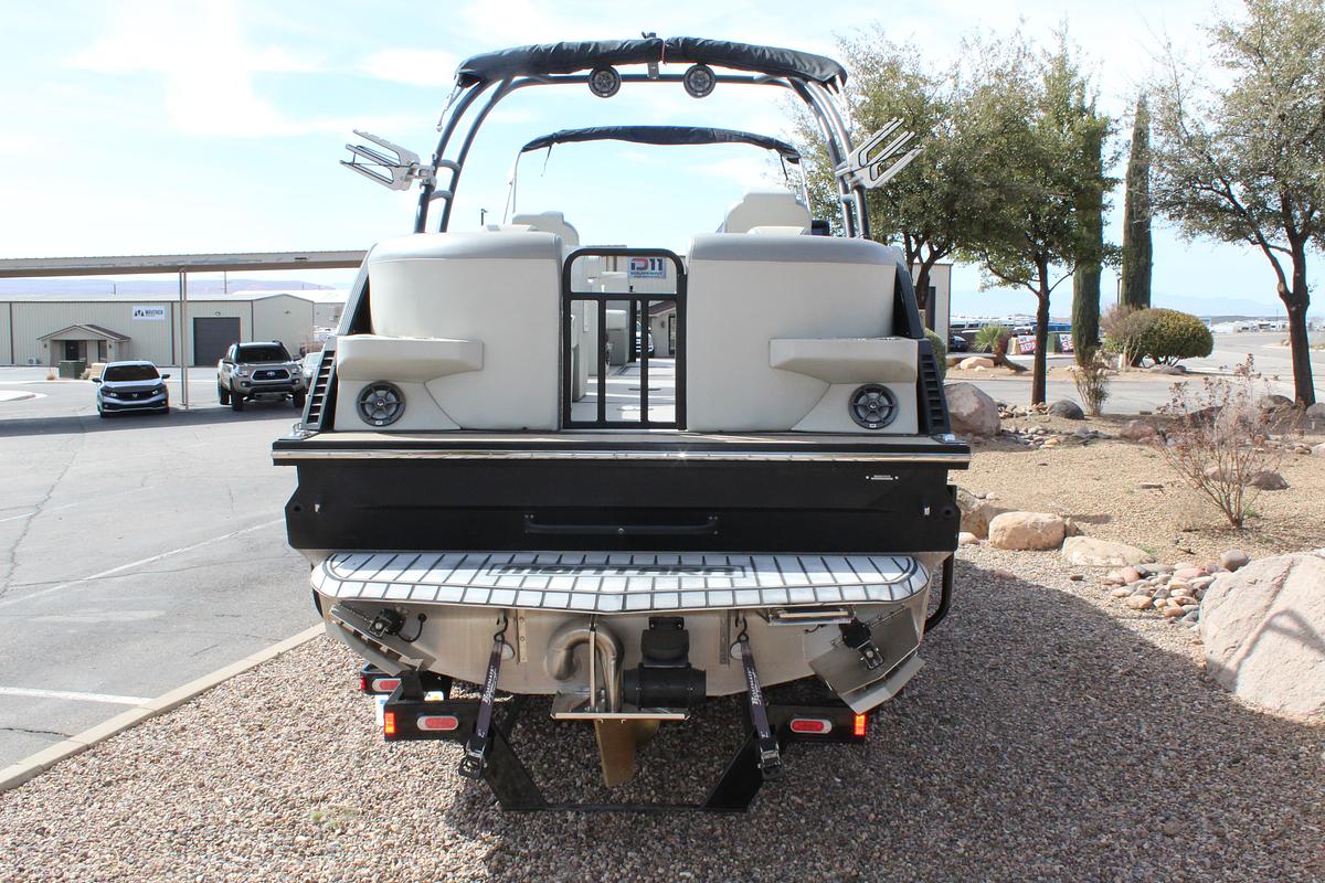 Used 2022 Montara SURF BOSS 2.0 25