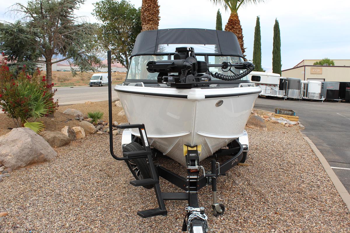 2026 Lund 2075 Tyee Sport