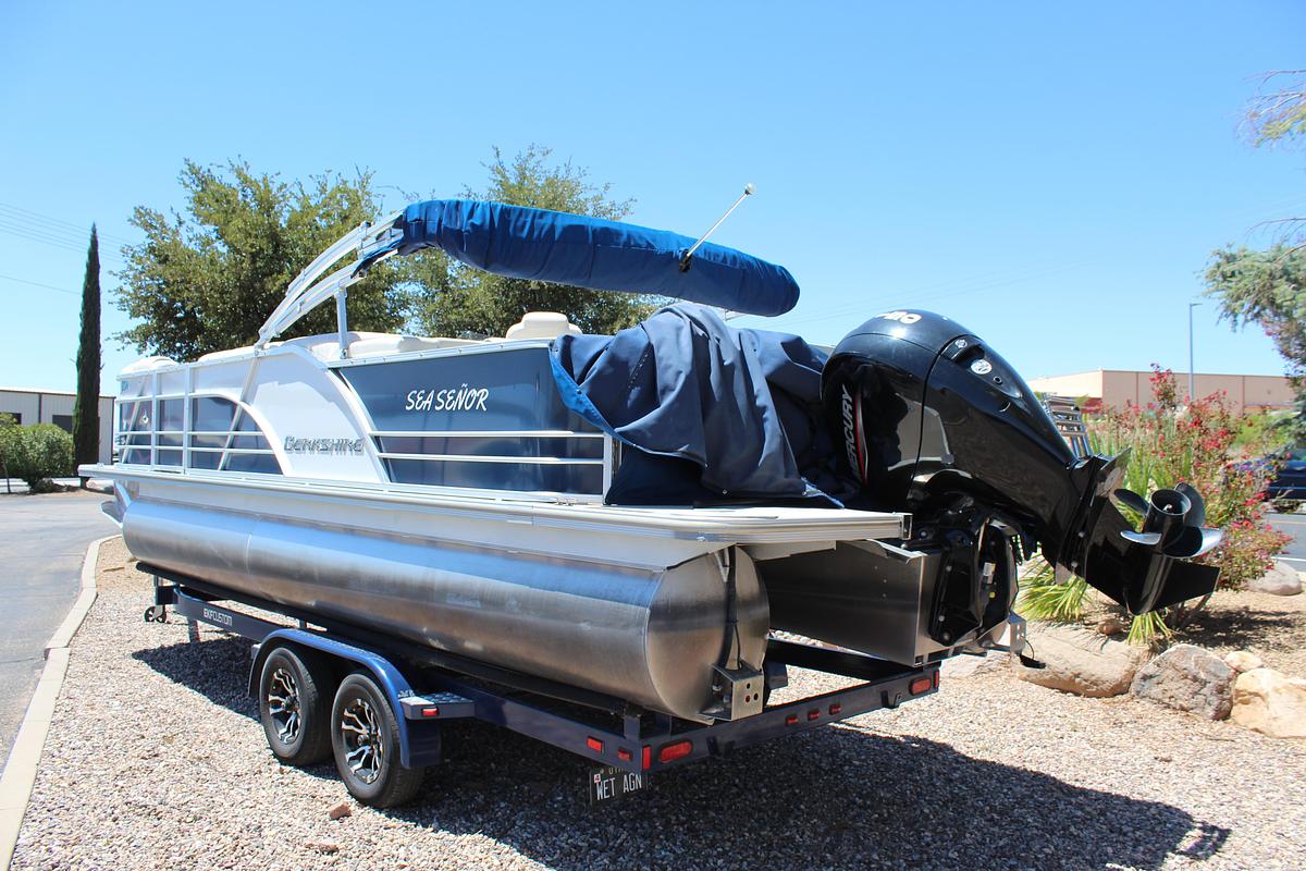 Used 2020 Berkshire 25 STS RearFish Tritoon