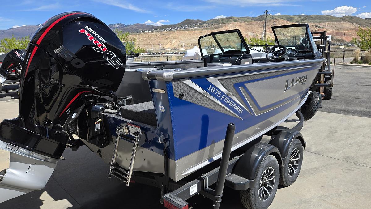 2026 LUND 1875 Fisherman