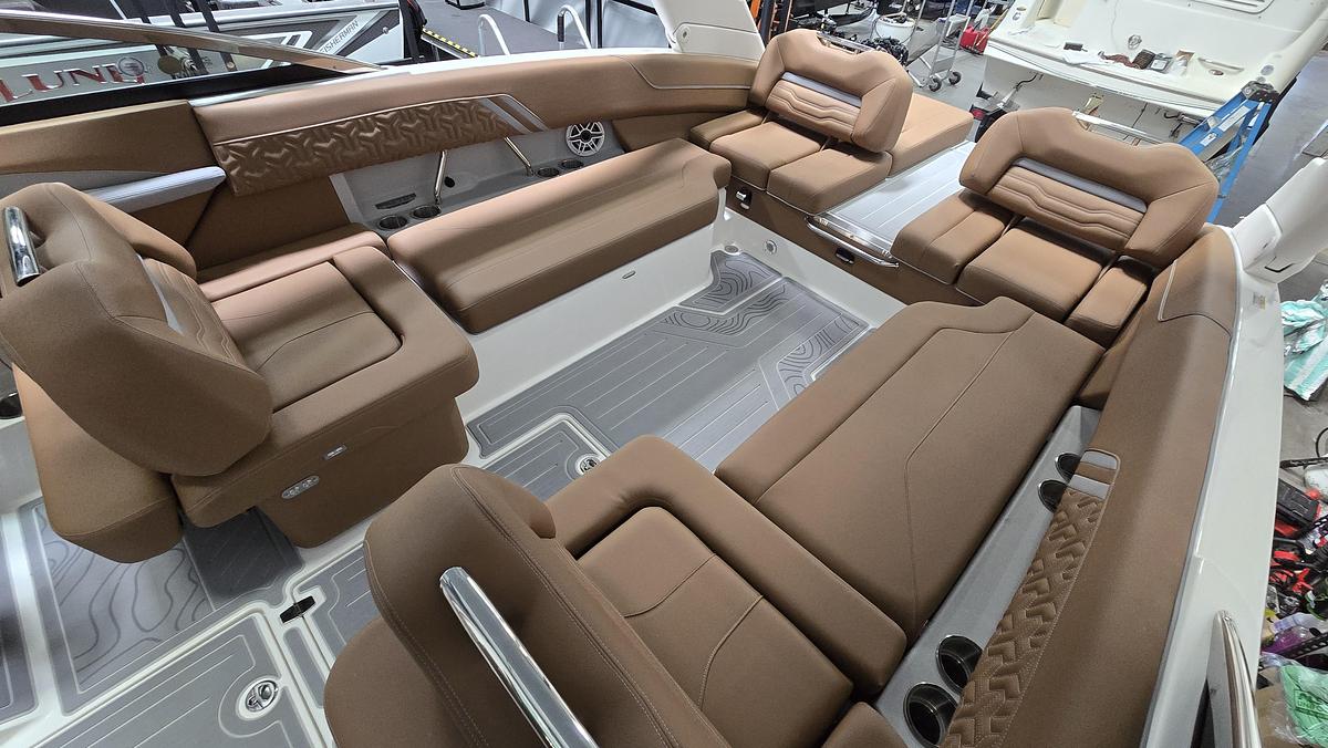 2026 Regal LS6 SURF ULTIMATE