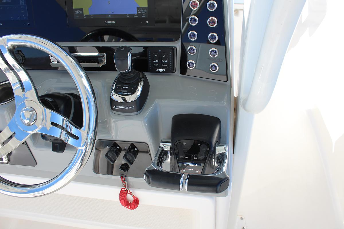 Used 2020 ROBALO R272