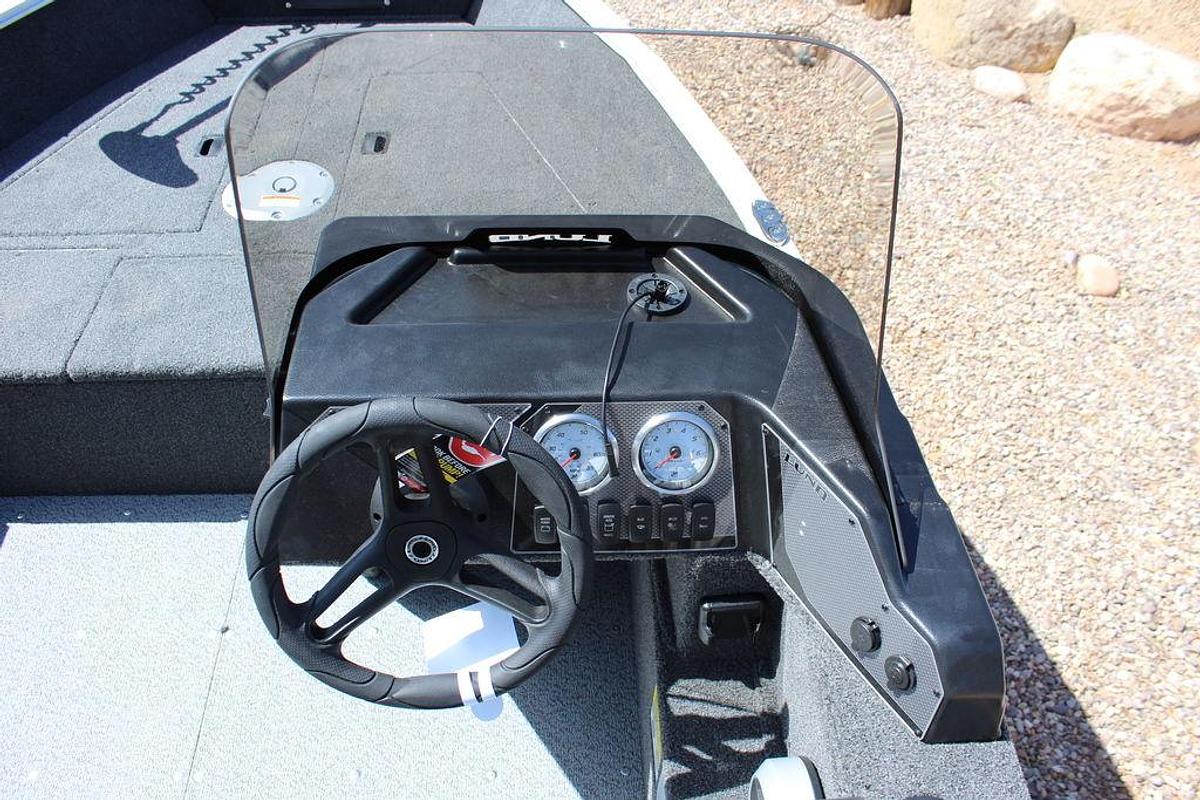 2025 Lund 1650 Angler SS