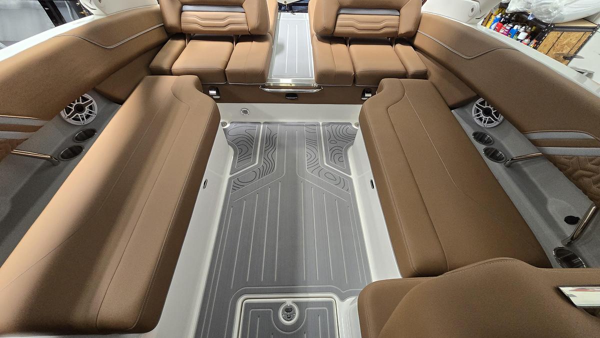 2026 Regal LS6 SURF ULTIMATE