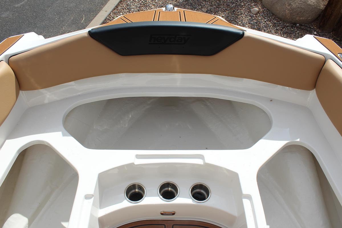 2026 Heyday Wake Boats Wt2 DC