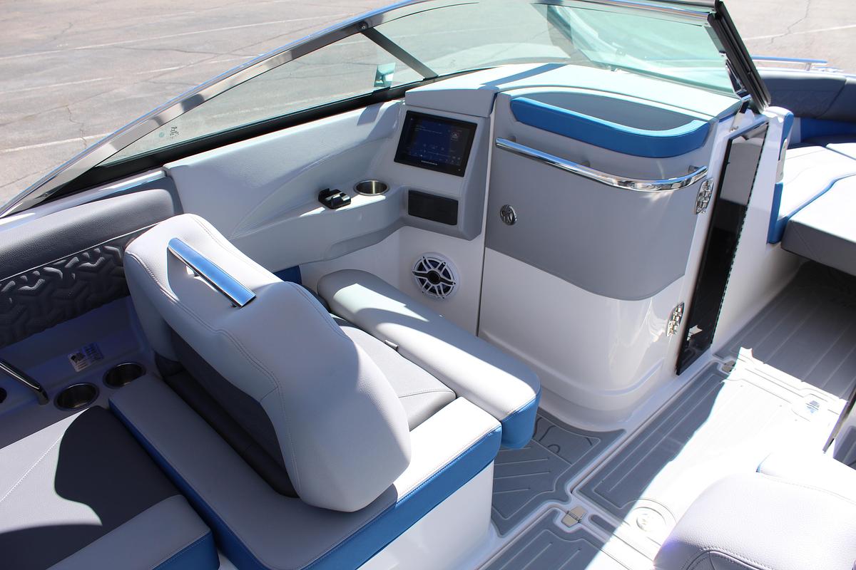 2026 Regal LS6 SURF ULTIMATE