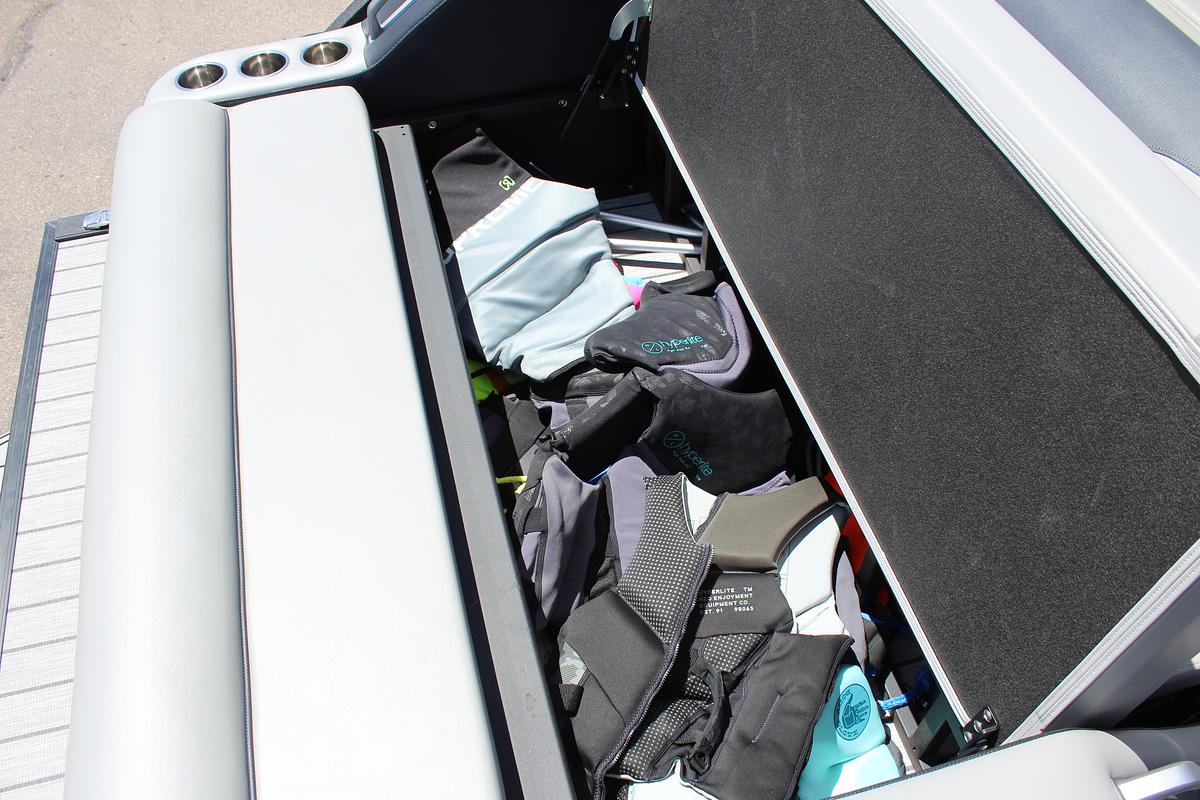 Used 2025 Montara 25 Surf Boss 2.0