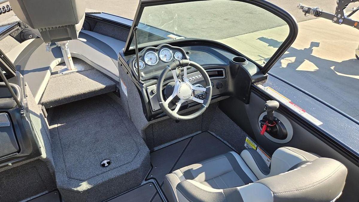 2025 Lund 1875 Crossover XS Sport