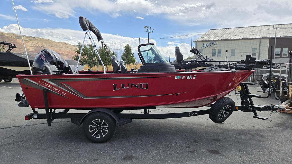 Used 2025 Lund 1775 Impact XS Sport