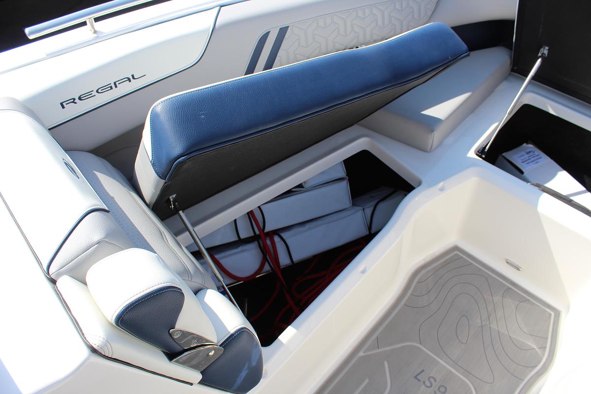 2026 Regal LS9 Surf Ultimate (Dealer Demo)