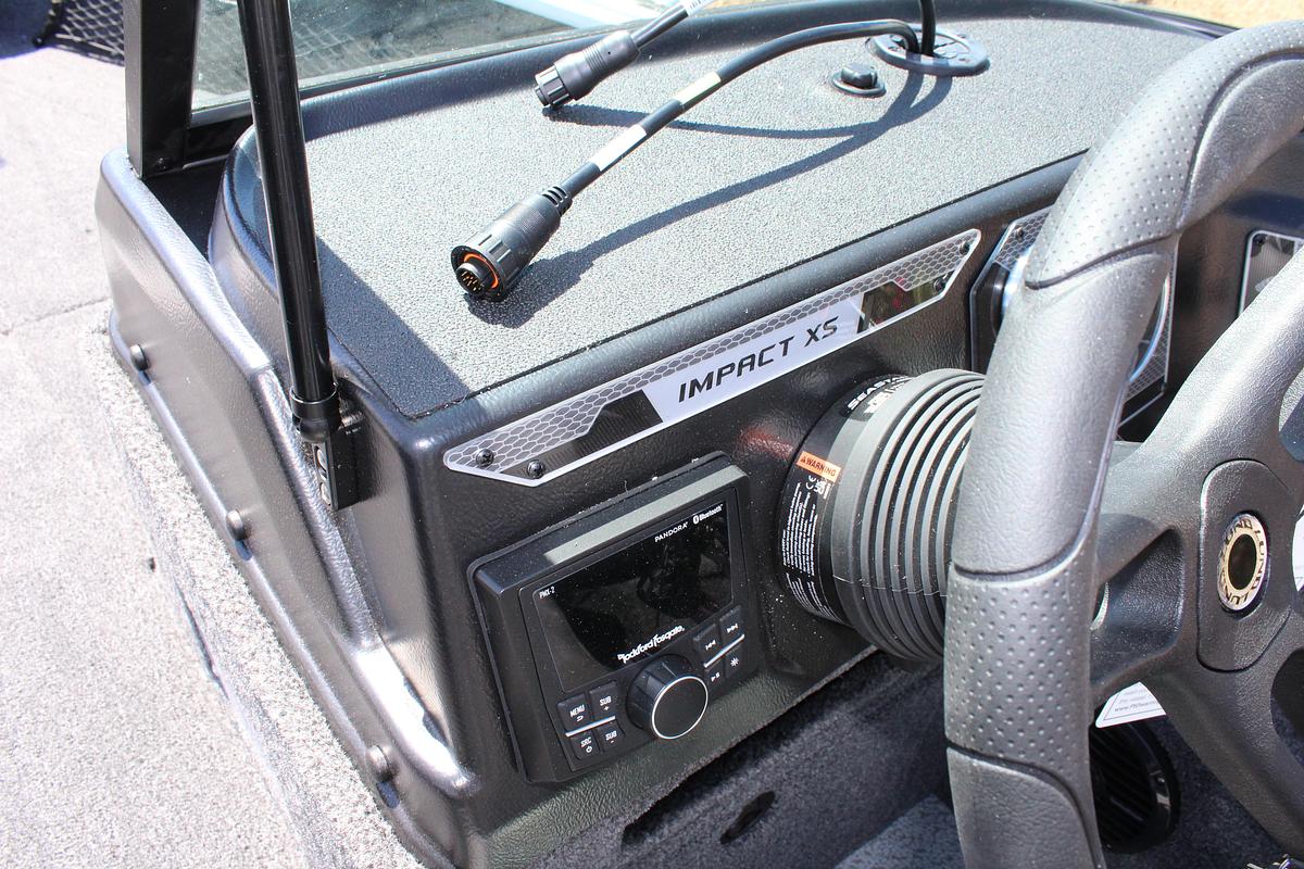 2026 Lund 1875 Impact XS Sport