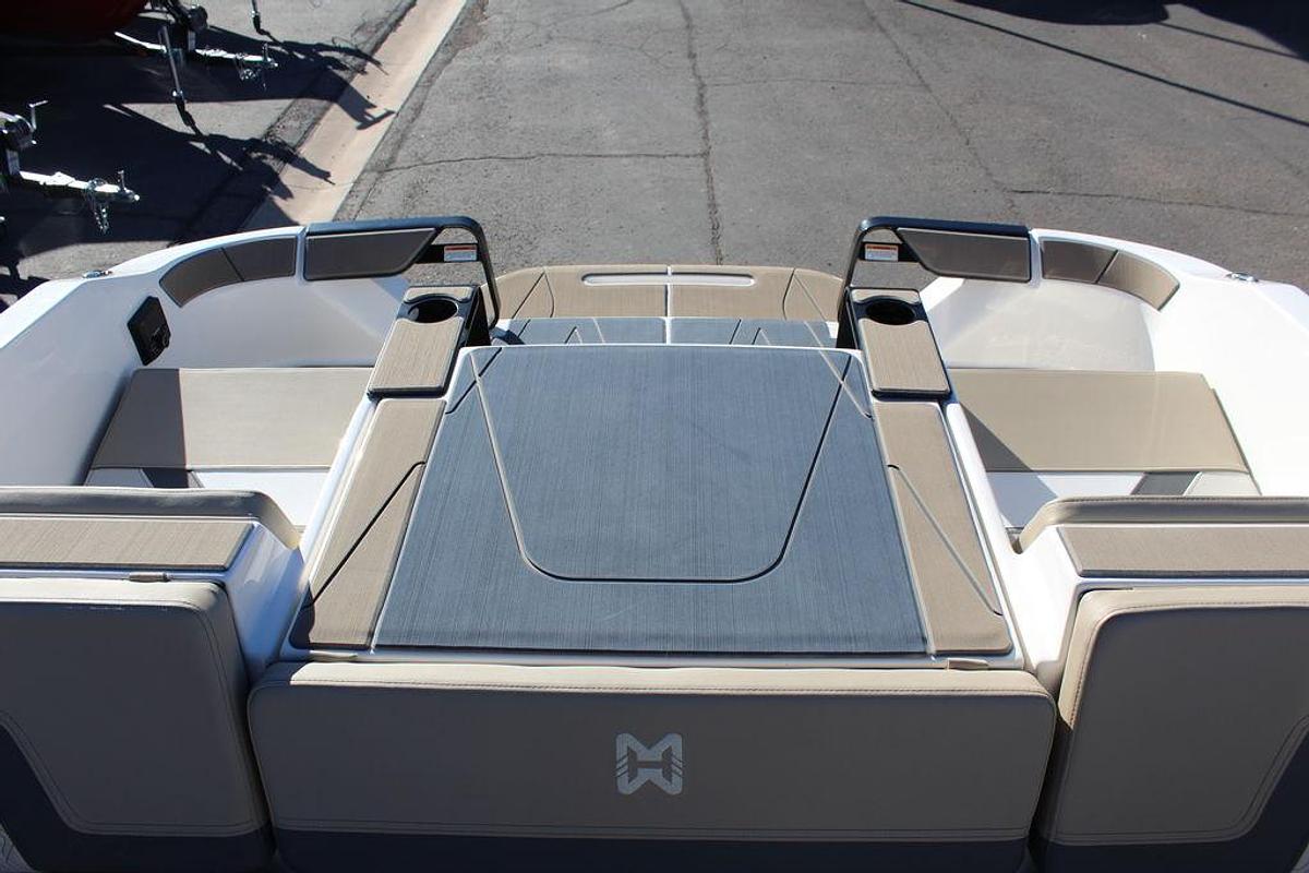 2025 Heyday Wake Boats H22