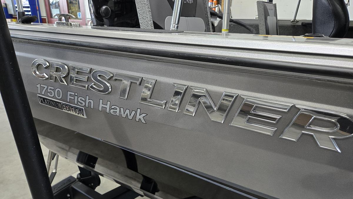 Used 2023 Crestliner 1750 Fish Hawk Platinum Edition