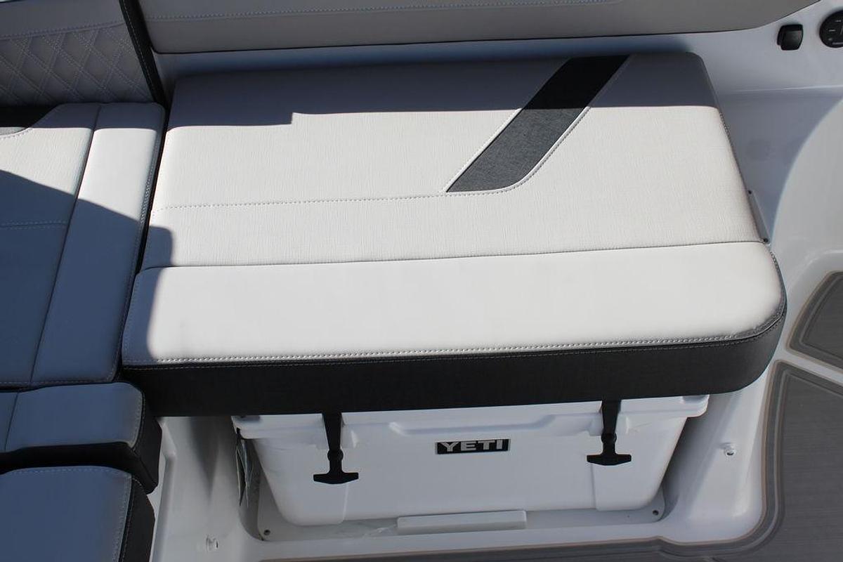 2025 Monterey Elite 27