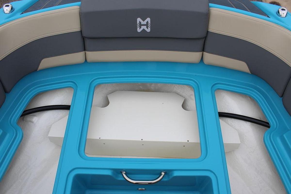 2025 Heyday Wake Boats H22