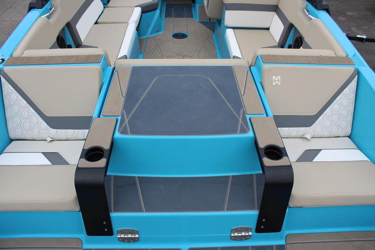 2025 Heyday Wake Boats H22