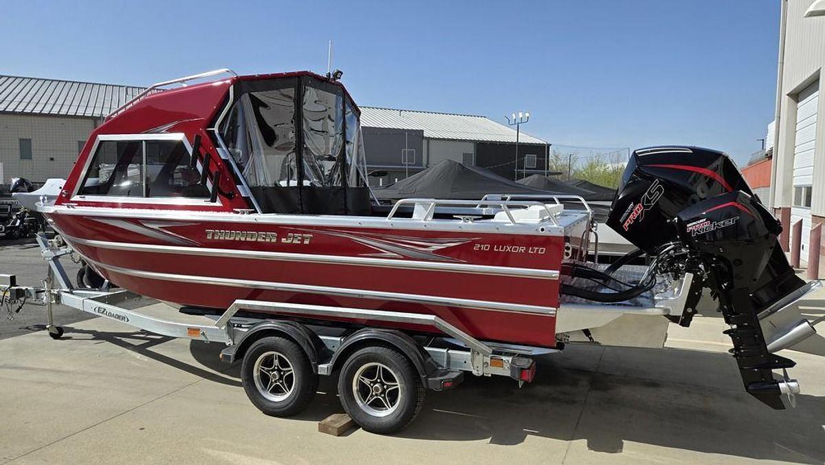 2025 Thunder Jet 210 Luxor Limited