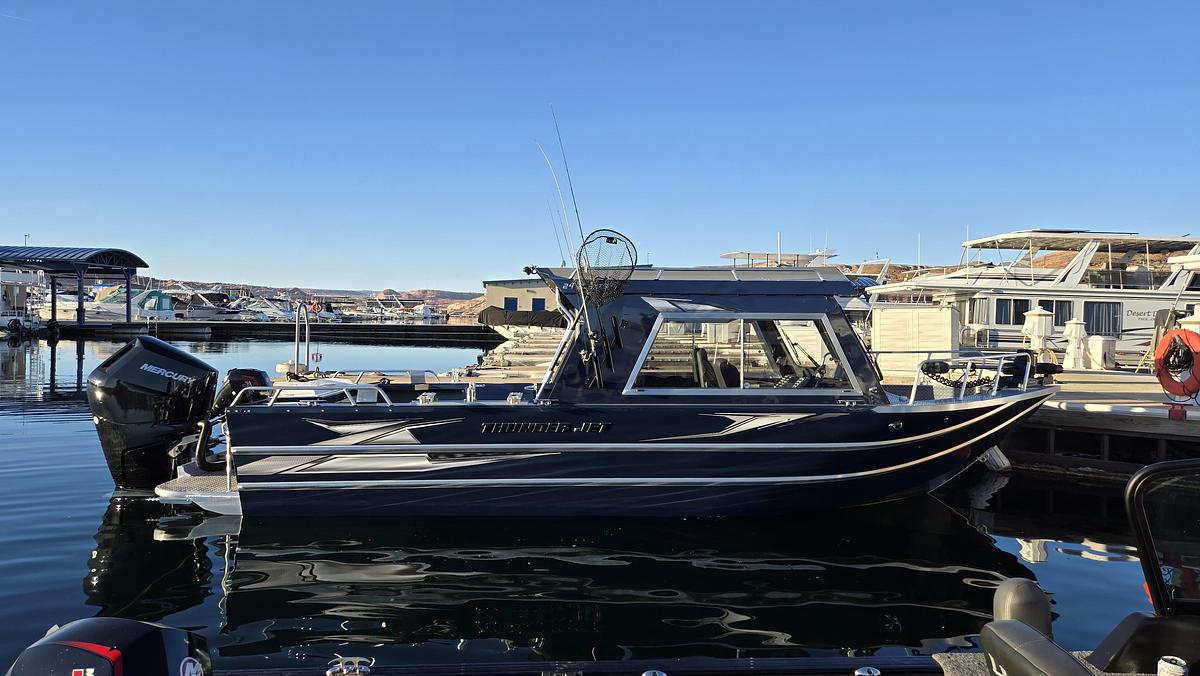 2026 Thunder Jet 24' Alexis Pro