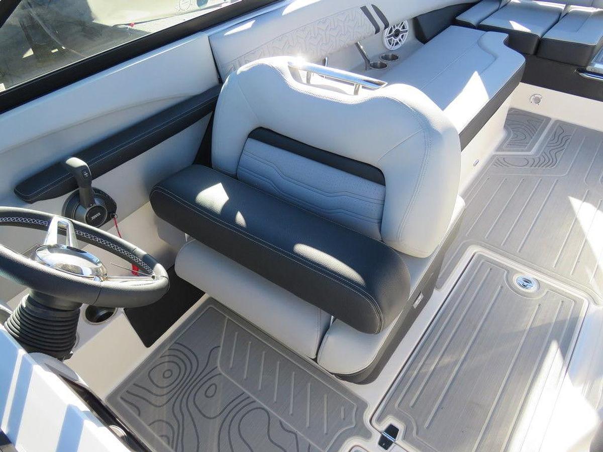 2025 Regal LS6 SURF ULTIMATE