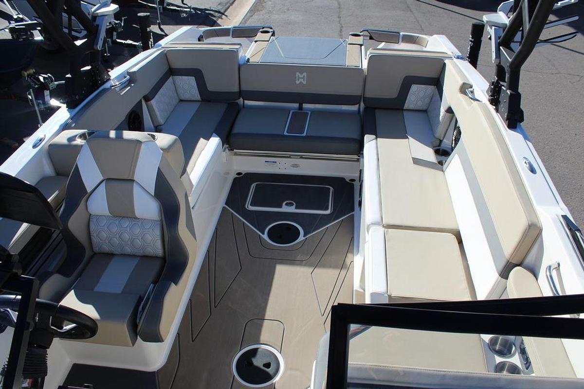 2025 Heyday Wake Boats H22