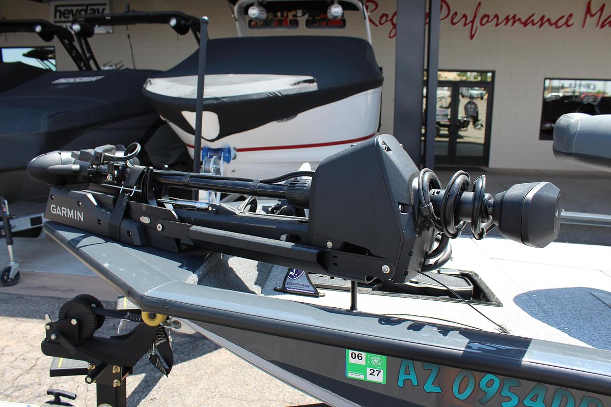 Used 2020  Tracker PRO TEAM 190 TX