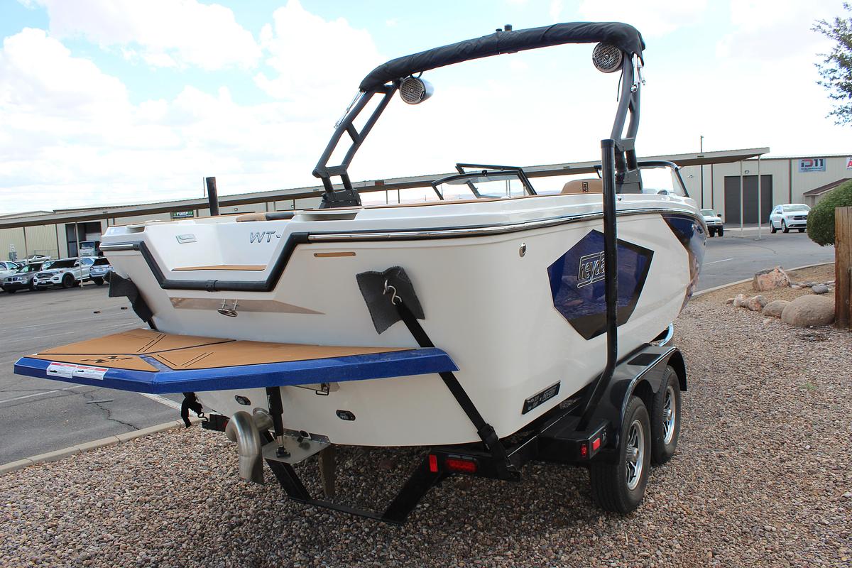 2026 Heyday Wake Boats Wt2 DC