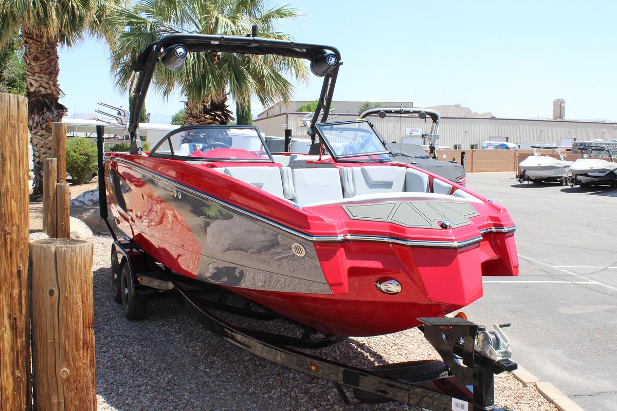 2025 Heyday Wake Boats WTSURF