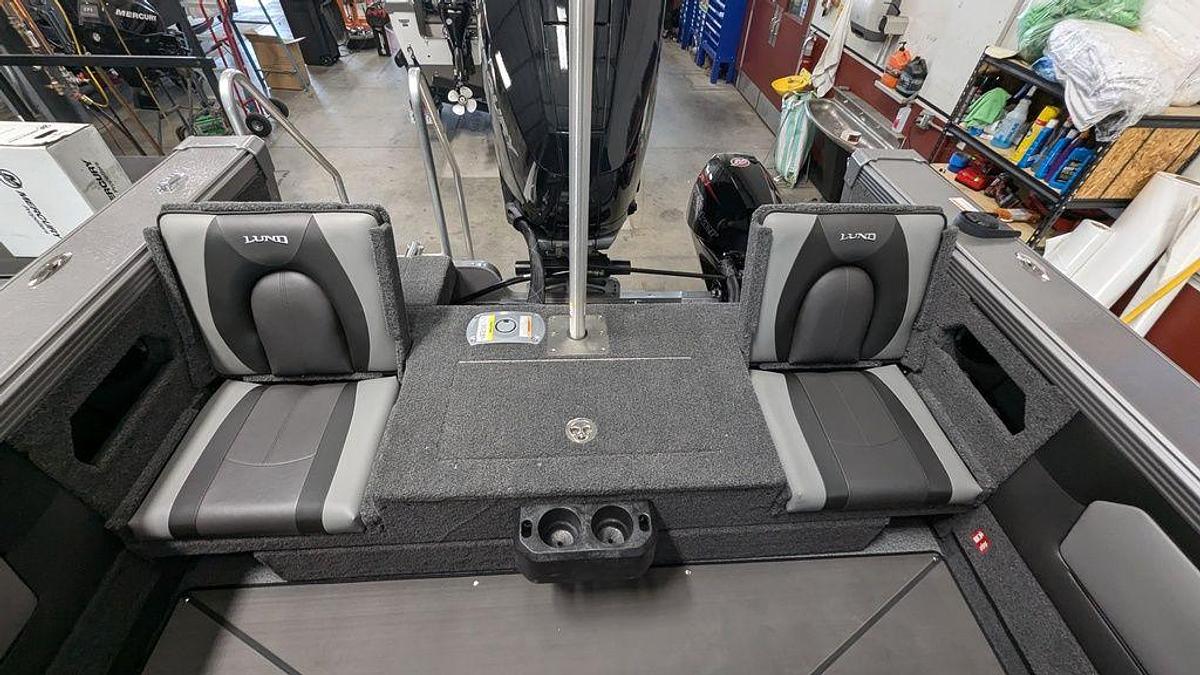 2025 Lund 2275 Baron