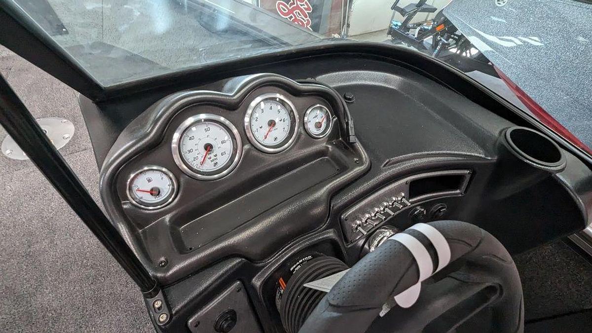 2025 Lund 1875 Fisherman Sport