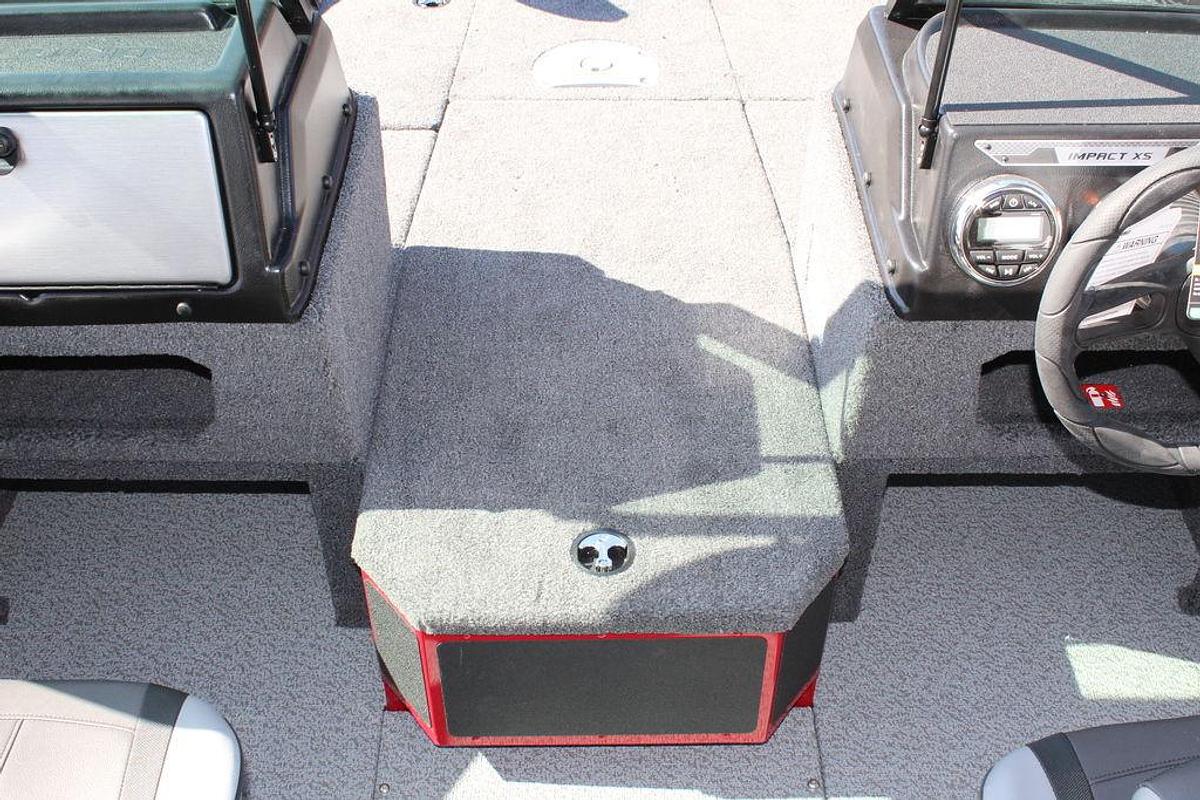 2025 Lund 1875 Impact XS Sport