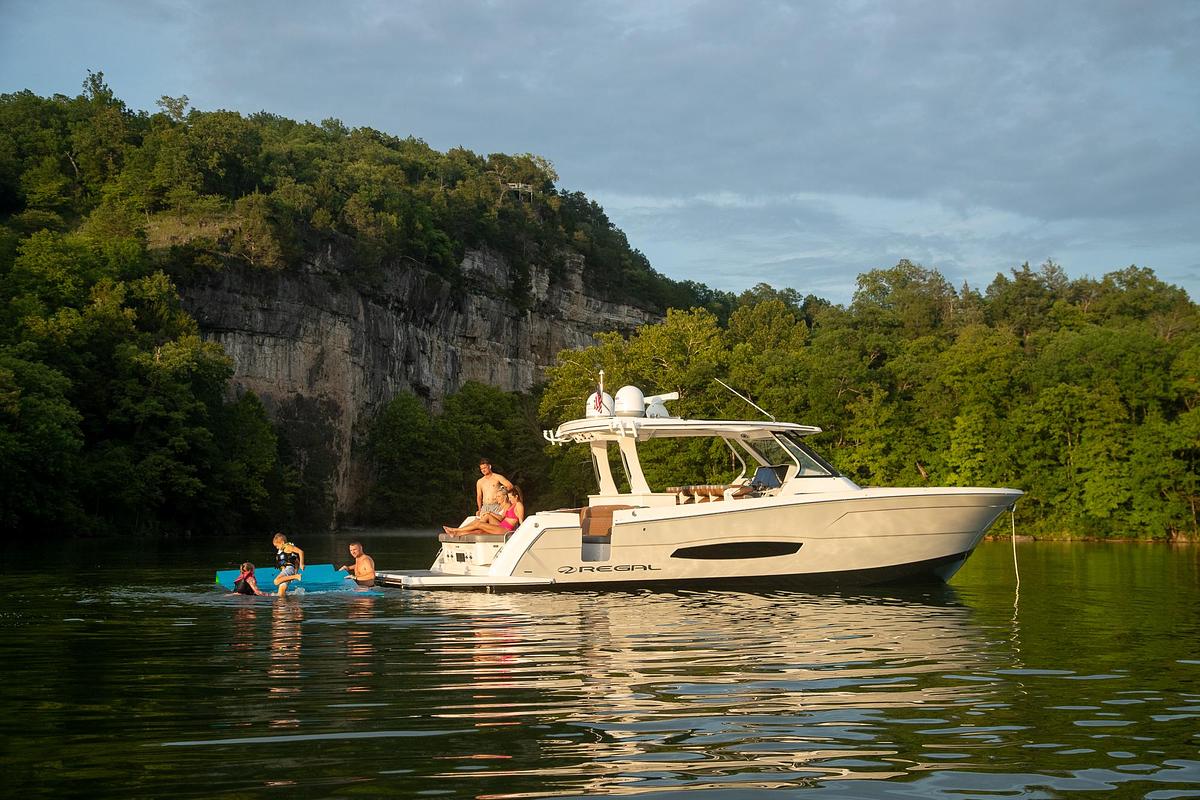Used Regal 38 Surf (2026 Utah Boat Show Display Boat)