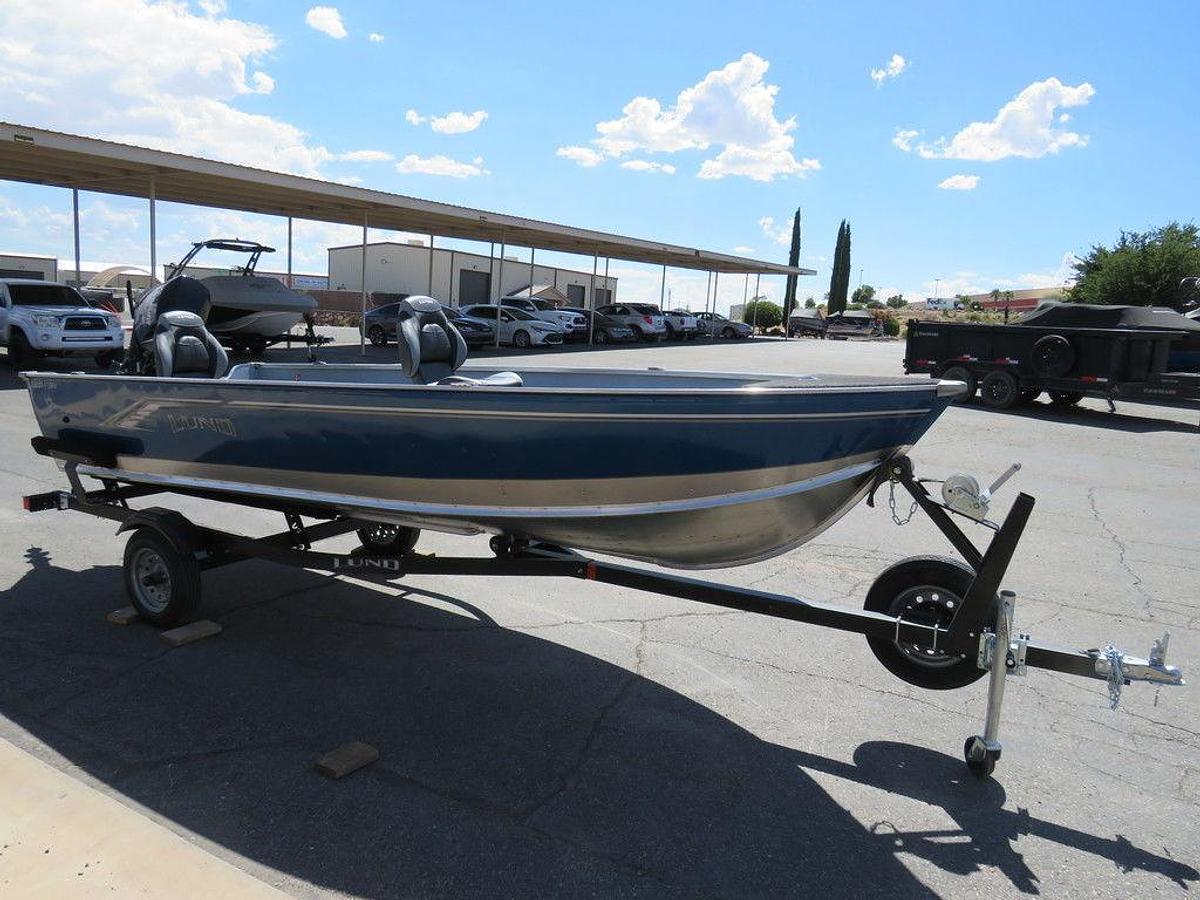 2025 Lund 1600 Fury Tiller