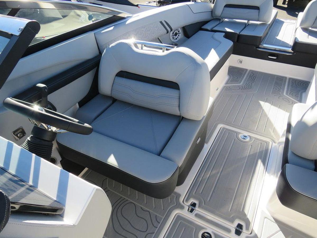 2025 Regal LS6 SURF ULTIMATE