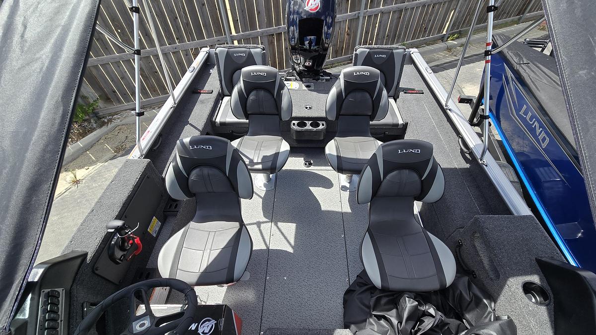 2026 Lund 1775 Impact XS Sport