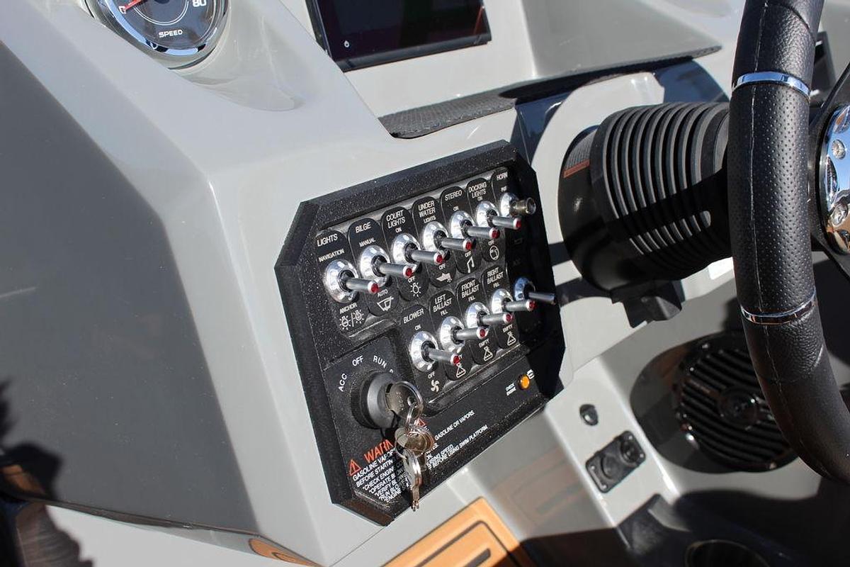 2025 Heyday Wake Boats WTSURF