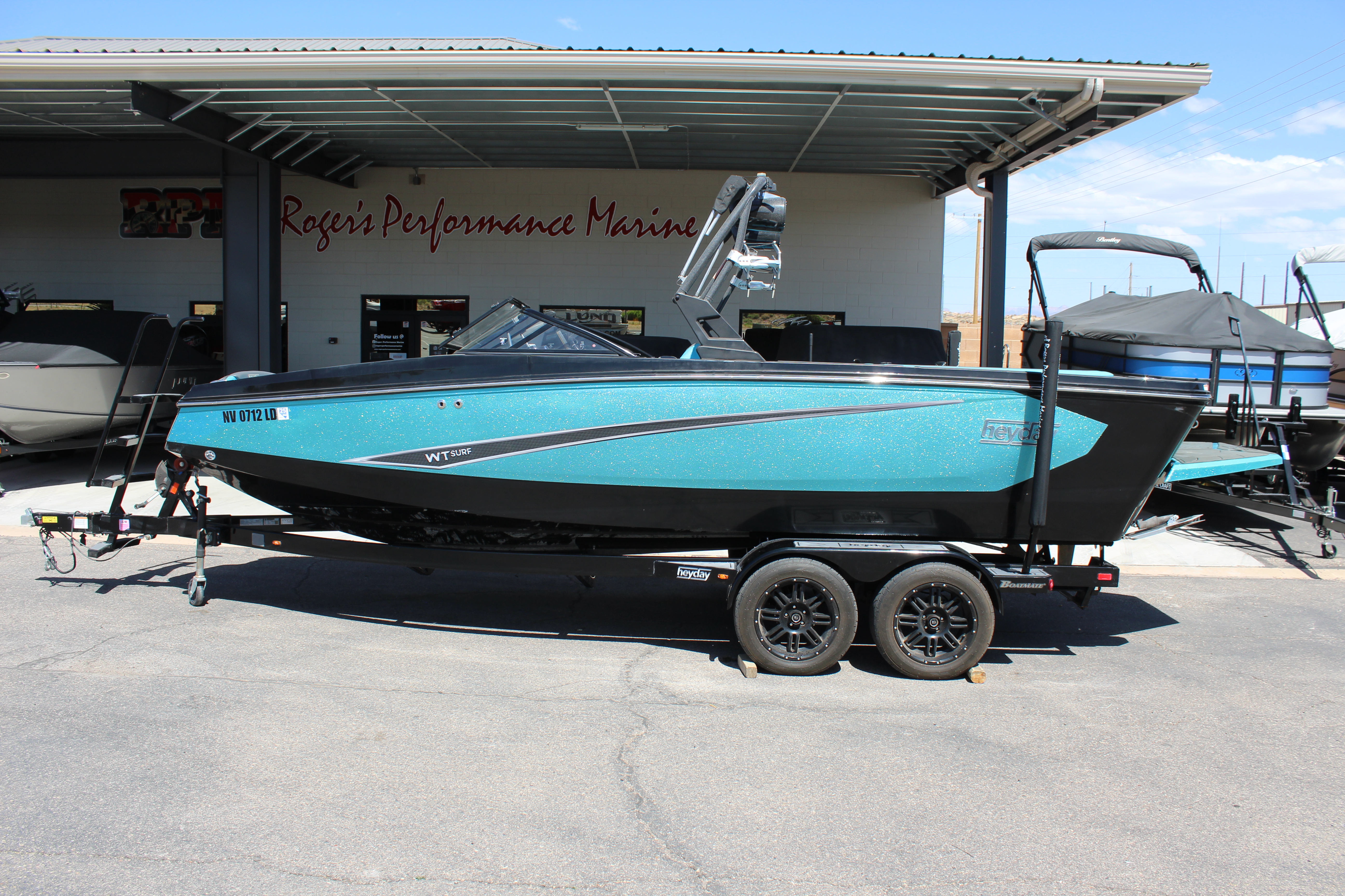 Used 2020 Heyday Wake Boats WTSURF