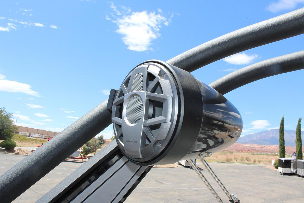 Used 2025 Montara 25 Surf Boss 2.0