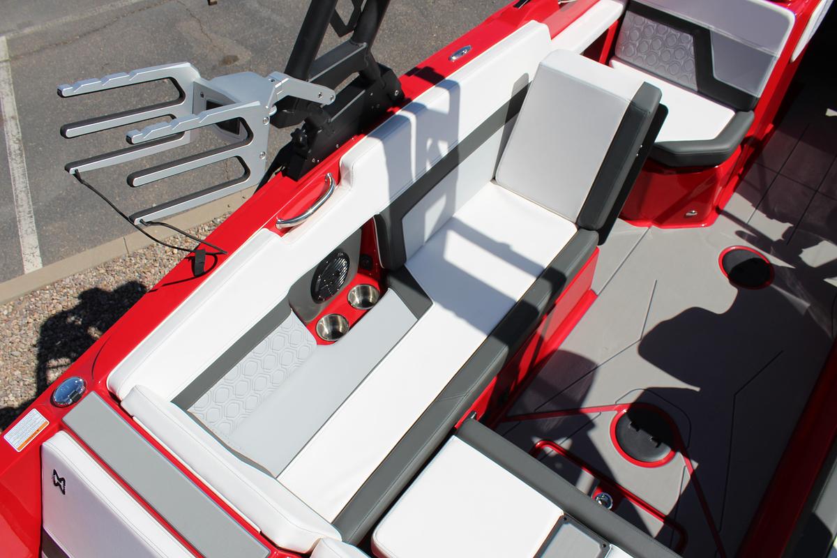 2026 Heyday Wake Boats H22