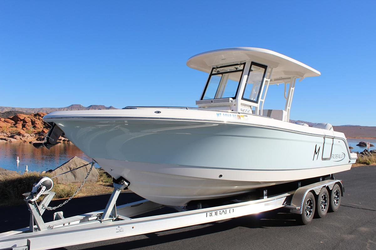 Used 2020 ROBALO R272