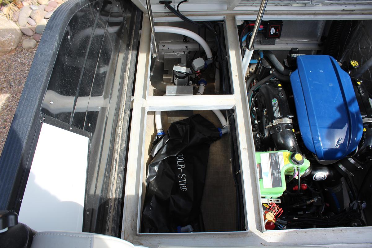 Used 2022 Montara SURF BOSS 2.0 25