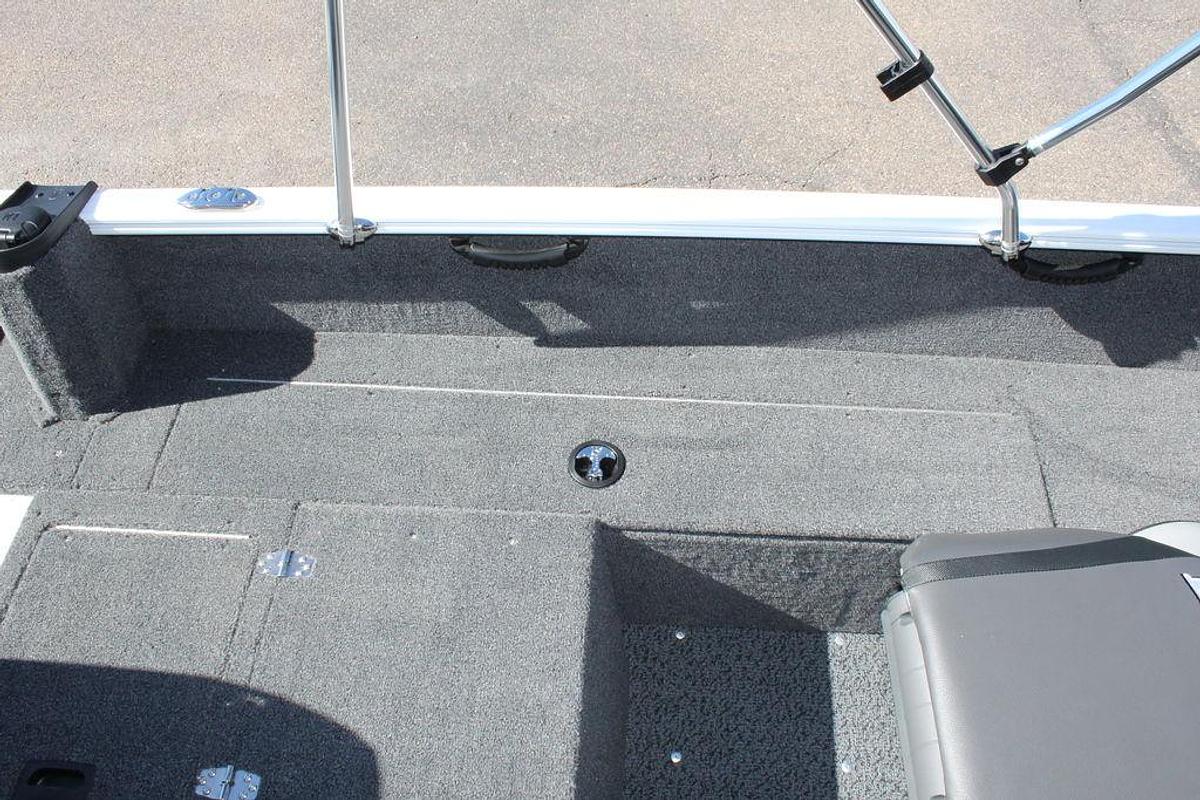 2025 Lund 1650 Rebel XL SS Whiteout Edition