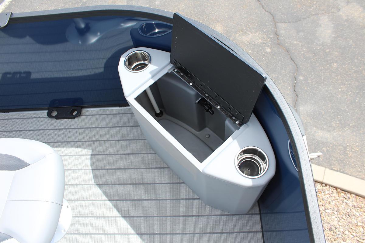 2026 Bentley Pontoons 243 Center Walk Thru Fish Tripple Toon