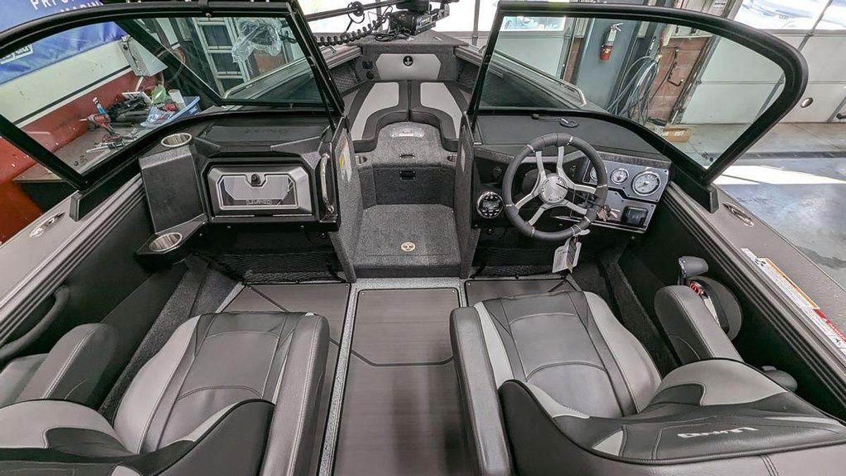 2025 Lund 1875 Tyee Sport