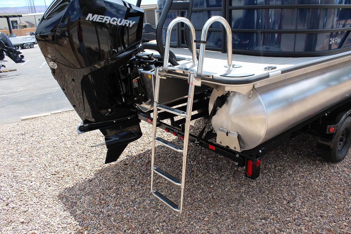 2026 Bentley Pontoons 243 Center Walk Thru Fish Tripple Toon