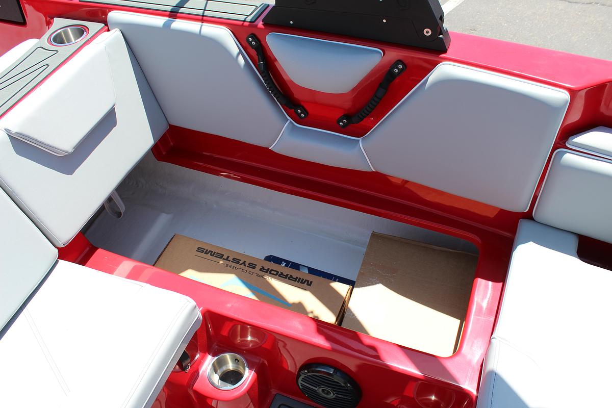 2025 Heyday Wake Boats WTSURF