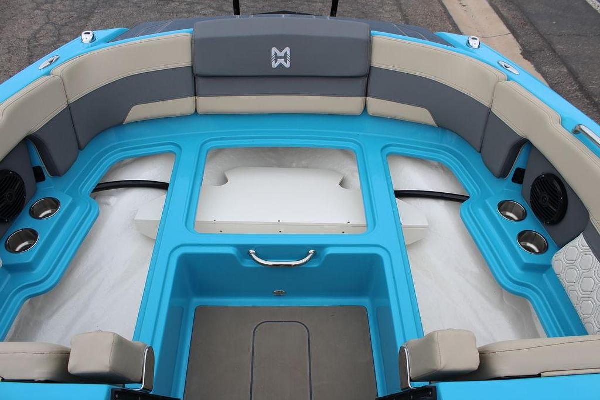 2025 Heyday Wake Boats H22
